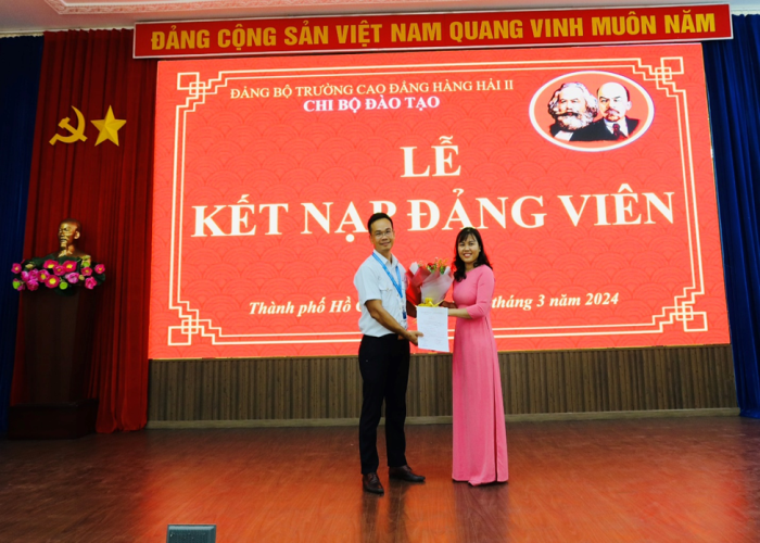 TB20240318161913-le-ket-nap-dang-vien